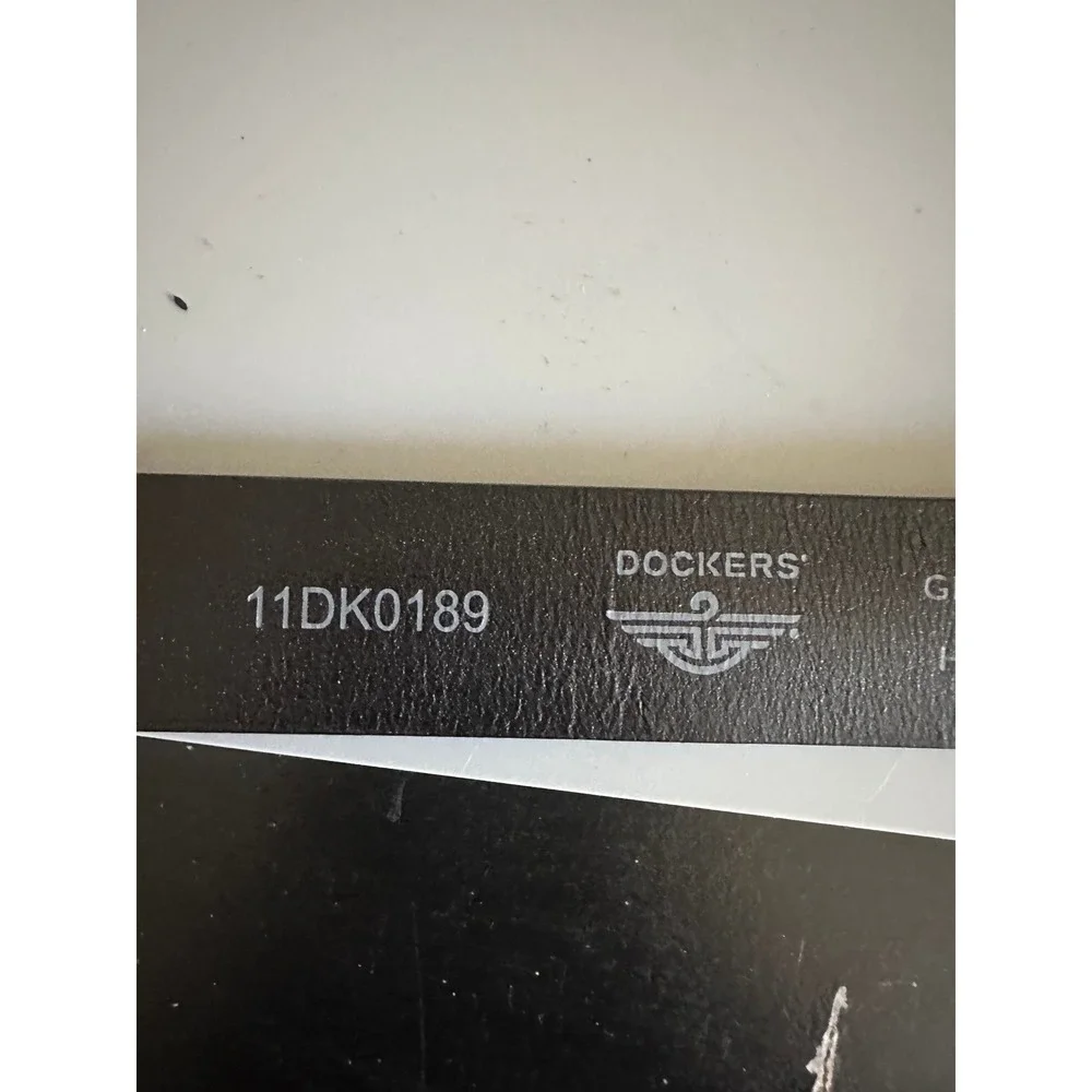 Dockers Mens Black Genuine Leather Belt Silver Buckle 40 100 11DK0189